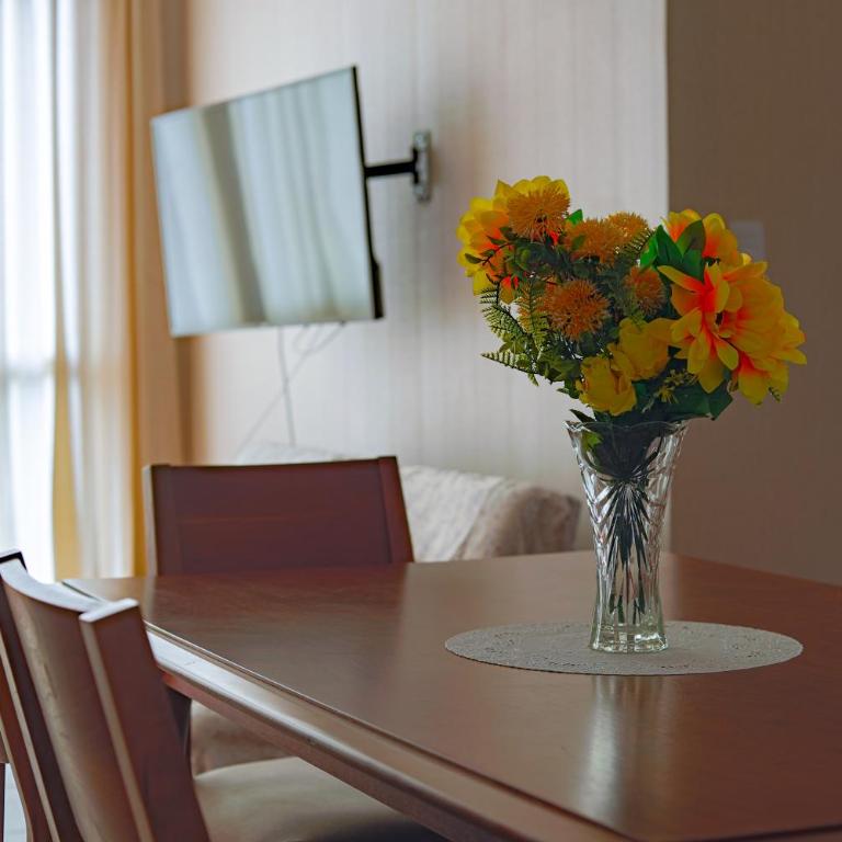 Spacious and Comfortable Apartment with Parking - Apartment - 32