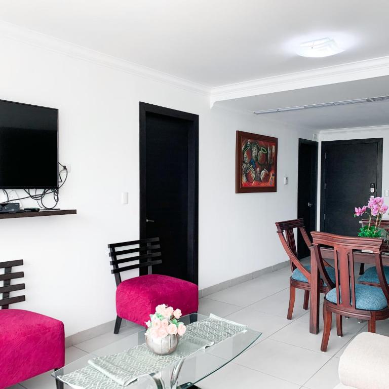 Suite de lujo cerca al aeropuerto, terminal, mall sol - Apartamento de 2 dormitorios con vistas a la ciudad - 13