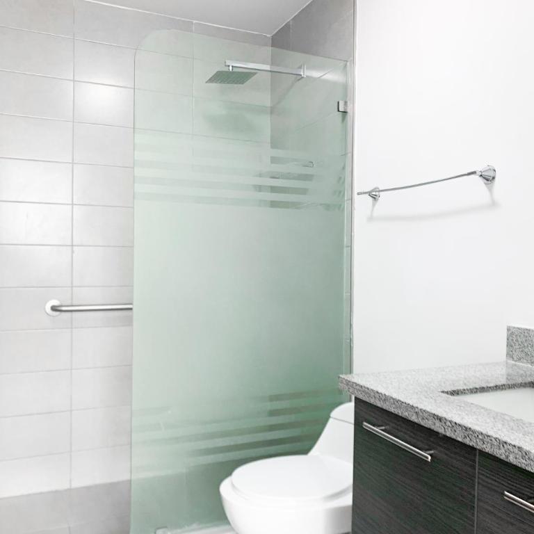 Suite de lujo cerca al aeropuerto, terminal, mall sol - Apartamento de 2 dormitorios con vistas a la ciudad - 12