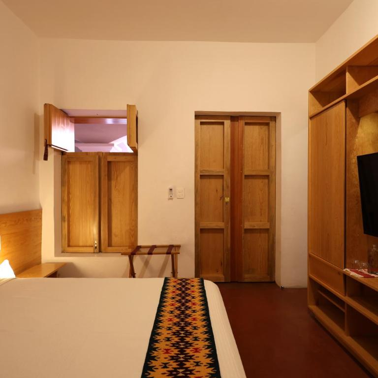 Hotel Ayook - Habitación con cama grande - 1