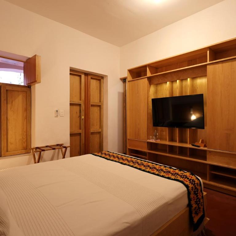 Hotel Ayook - Habitación con cama grande - 3
