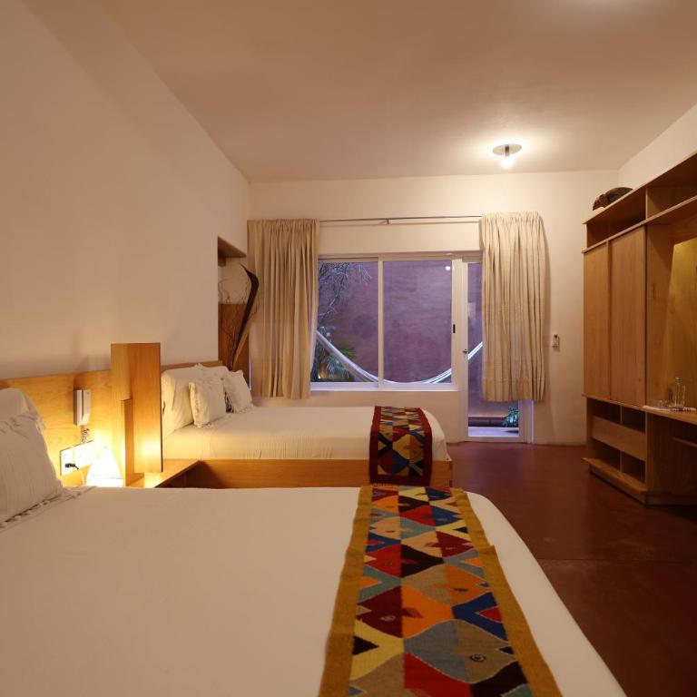 Hotel Ayook - Habitación Doble con 2 camas dobles - Patio - 6