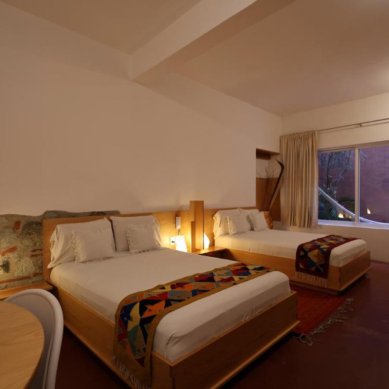 Hotel Ayook - Habitación Doble con 2 camas dobles - Patio - 8