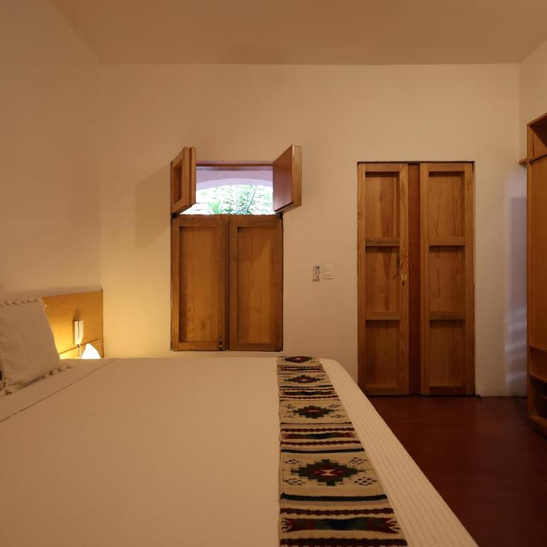 Hotel Ayook - Habitación con cama extragrande. - 1