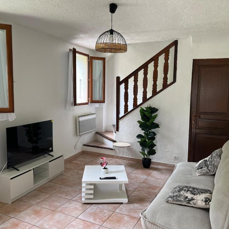 Maison à 20minutes de Nice - Villa 1 Chambre - 1