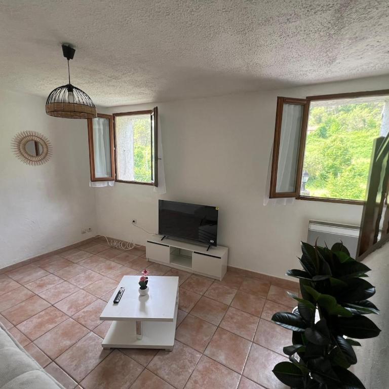 Maison à 20minutes de Nice - Villa 1 Chambre - 23