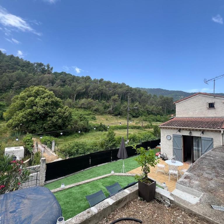 Maison à 20minutes de Nice - Villa 1 Chambre - 26