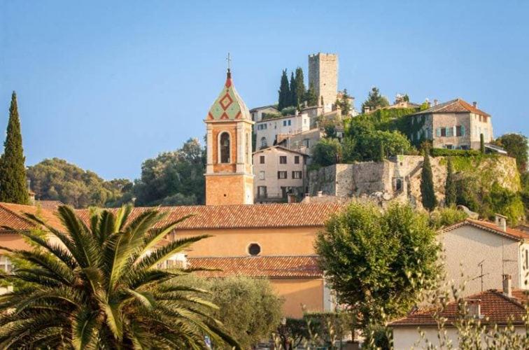 Maison à 20minutes de Nice - Villa 1 Chambre - 28