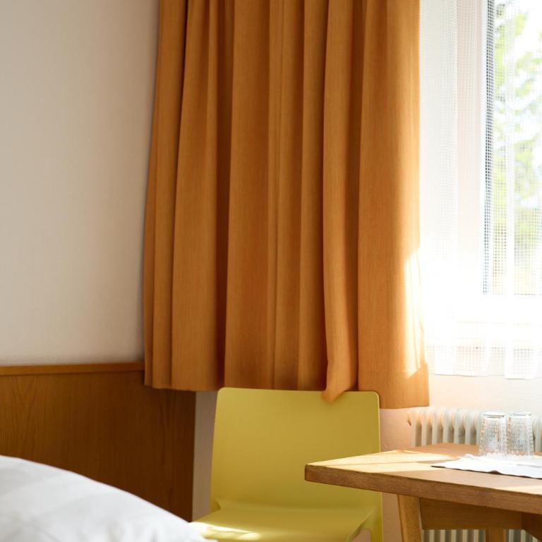 Marigold Leutasch - Ferien Seminar Retreat - Doppelzimmer mit Balkon - 3