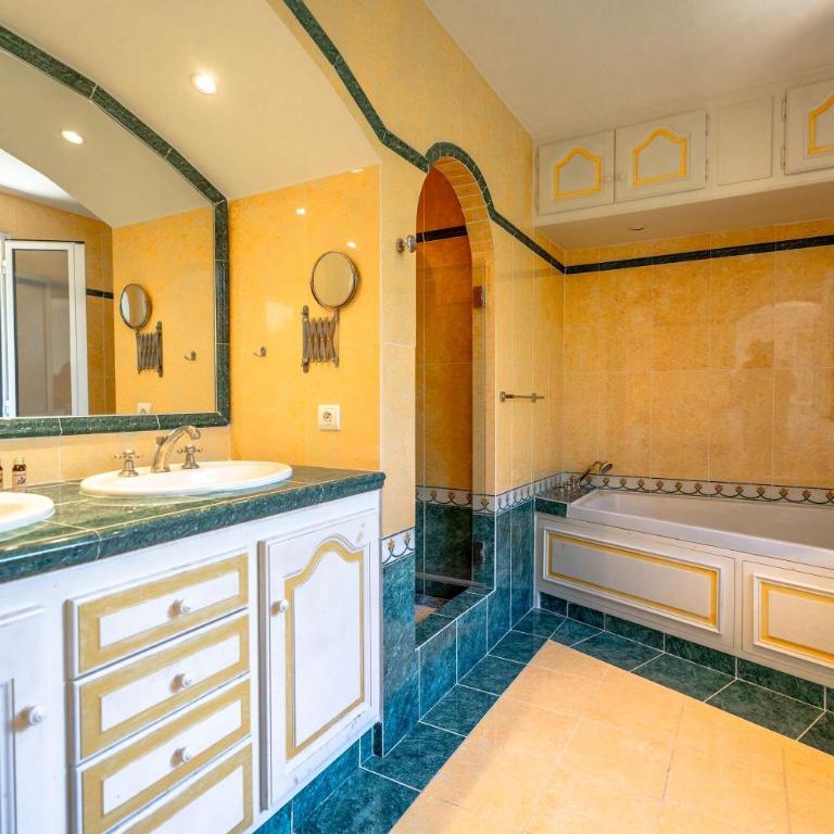 Villa La Perle l Pool & Terrace l Shellter Rentals - Villa - 12