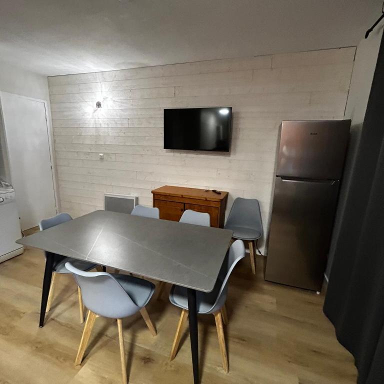 Appartement T2 Superdévoluy - Les Chaumettes - Two-Bedroom Apartment with Mountain View - 12