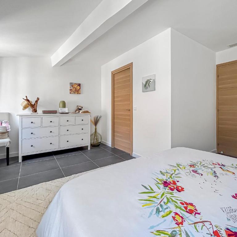 Appartement cosy et lumineux au cœur de Cogolin - One-Bedroom Apartment - 18