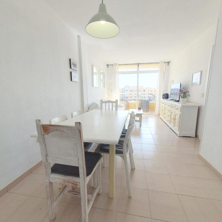 Alquilaencanarias-Medano Lagos de Miramar I - Apartamento de 3 dormitorios - 3