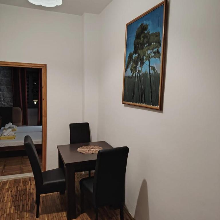 LaRos Apt - One-Bedroom Apartment with Sea View - 11