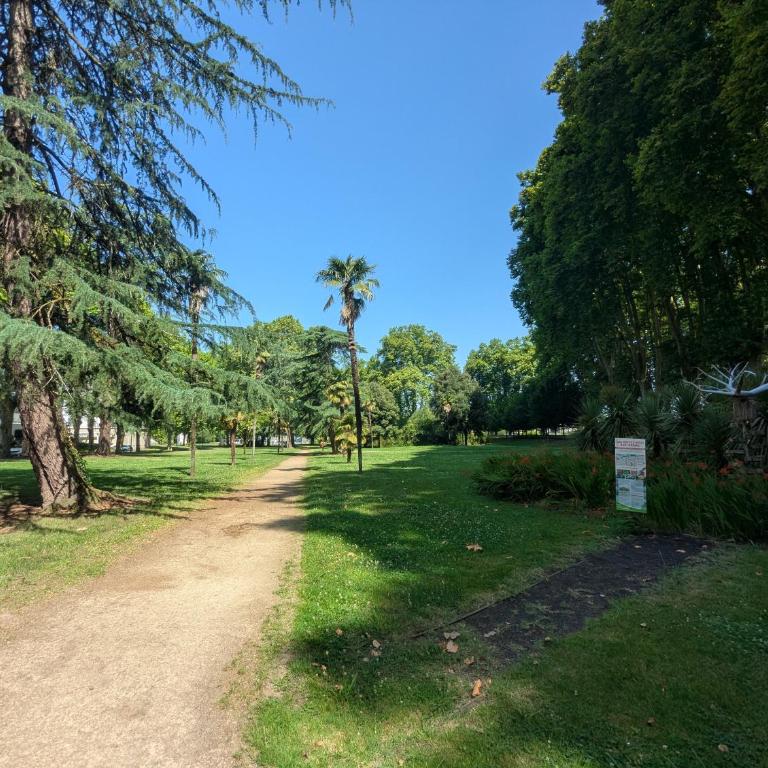 T3 neuf Baignots proche Thermes, centre, parking - Apartamento de 2 dormitorios - 18