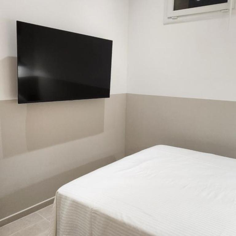L'Oustaou Paradis - Two-Bedroom Apartment - 15