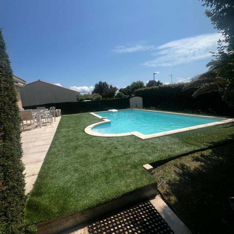 Villa La Hume proche port plage commodités Bassin d'Arcachon avec piscine chauffée - Maison de Vacances 3 Chambres - 34