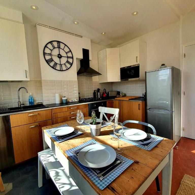L'Amiral Barnaud - Appt proche de la plage - Two-Bedroom Apartment - 2