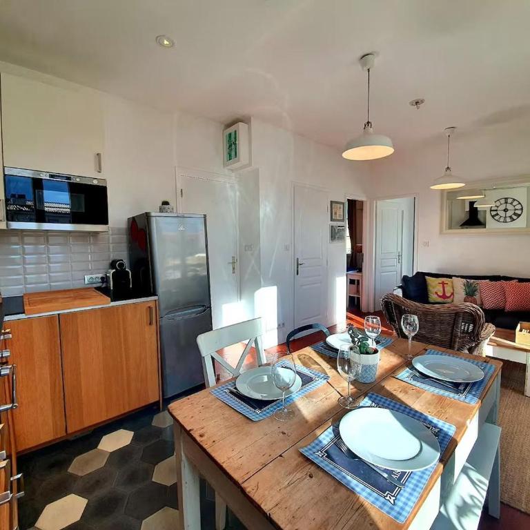 L'Amiral Barnaud - Appt proche de la plage - Two-Bedroom Apartment - 6