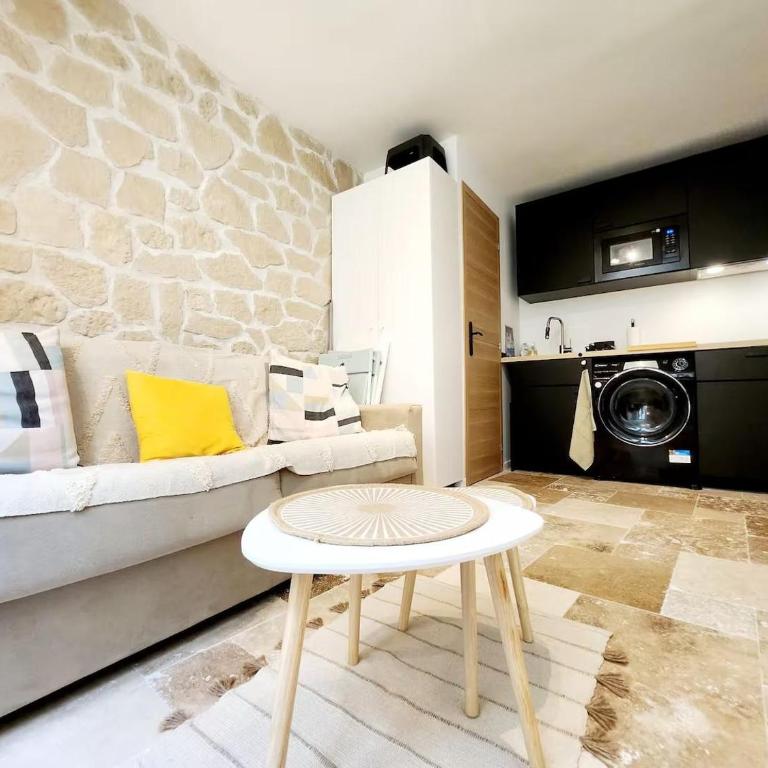 Le Borello Bleu - Joli T2 dans le Vieil Antibes - Apartment mit 1 Schlafzimmer - 2