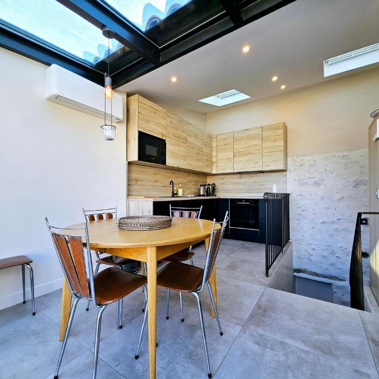 La Fourmilière - dans le Vieil Antibes - Maison 2 Chambres - 12