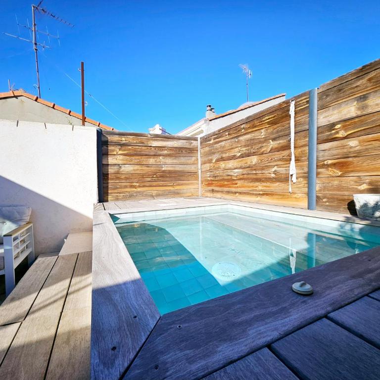 La Fourmilière - dans le Vieil Antibes - Maison 2 Chambres - 13