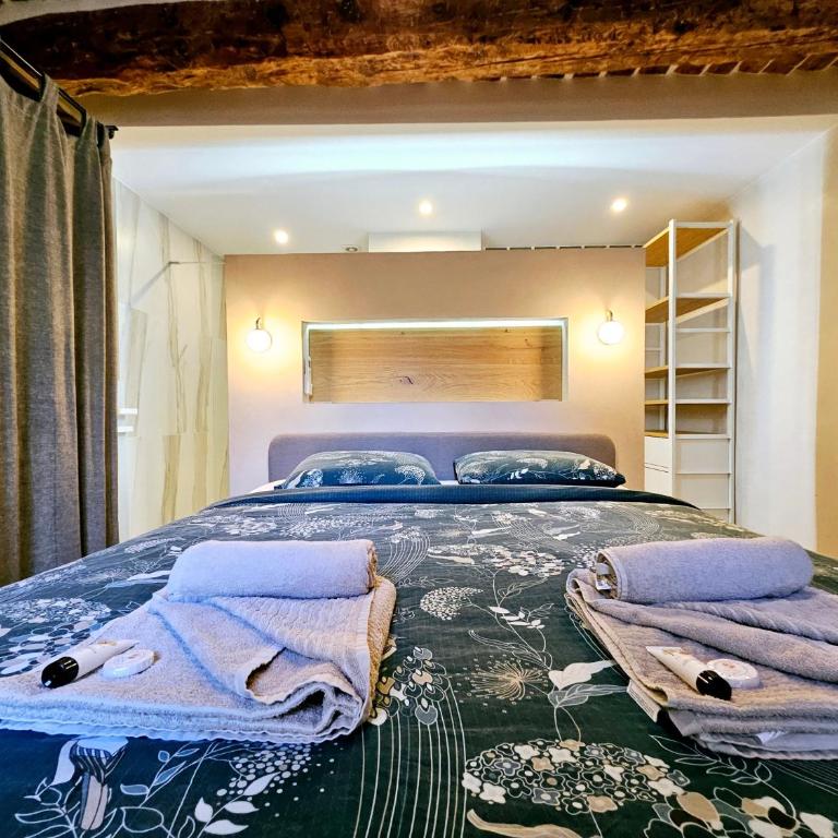 La Fourmilière - dans le Vieil Antibes - Maison 2 Chambres - 16
