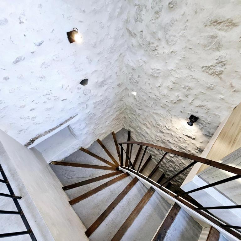 La Fourmilière - dans le Vieil Antibes - Maison 2 Chambres - 18