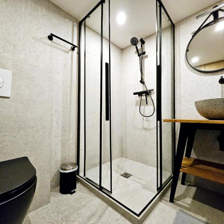La Fourmilière - dans le Vieil Antibes - Maison 2 Chambres - 25