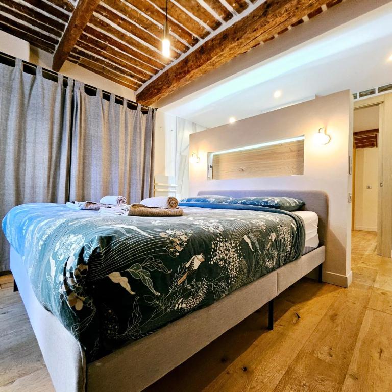 La Fourmilière - dans le Vieil Antibes - Maison 2 Chambres - 26