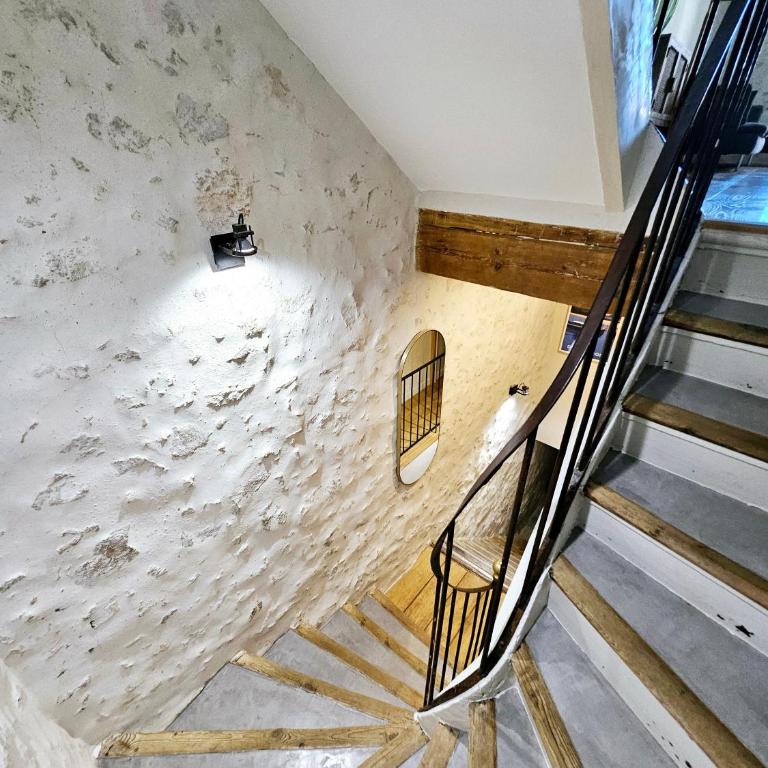 La Fourmilière - dans le Vieil Antibes - Maison 2 Chambres - 28
