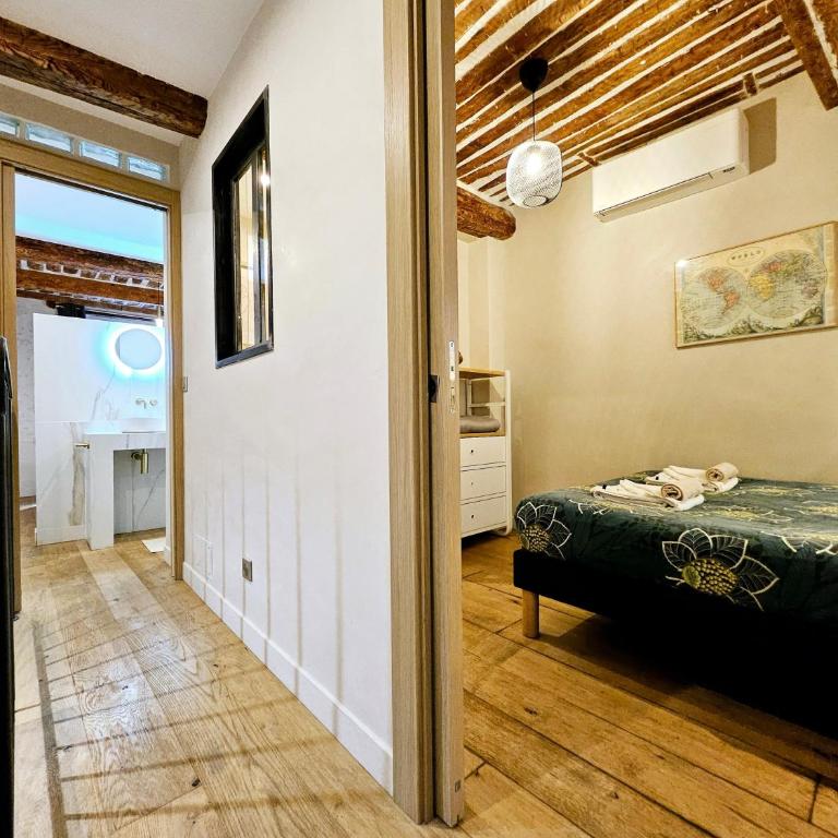 La Fourmilière - dans le Vieil Antibes - Maison 2 Chambres - 29