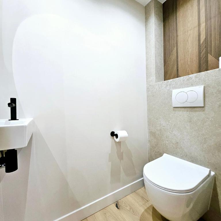 Le Dotec Méditerranéen - Triplex dans le Vieil Antibes - Appartement 3 Chambres - 35