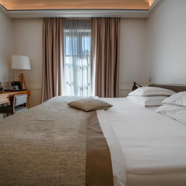 Hotel Majestic - Dvokrevetna Soba sa Bračnim Krevetom/Zasebnim Krevetima i Pogledom na More - 10