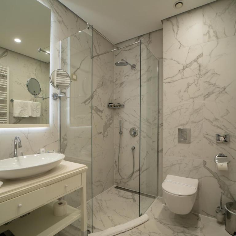 Hotel Majestic - Dvokrevetna Soba sa Bračnim Krevetom/Zasebnim Krevetima i Pogledom na More - 14