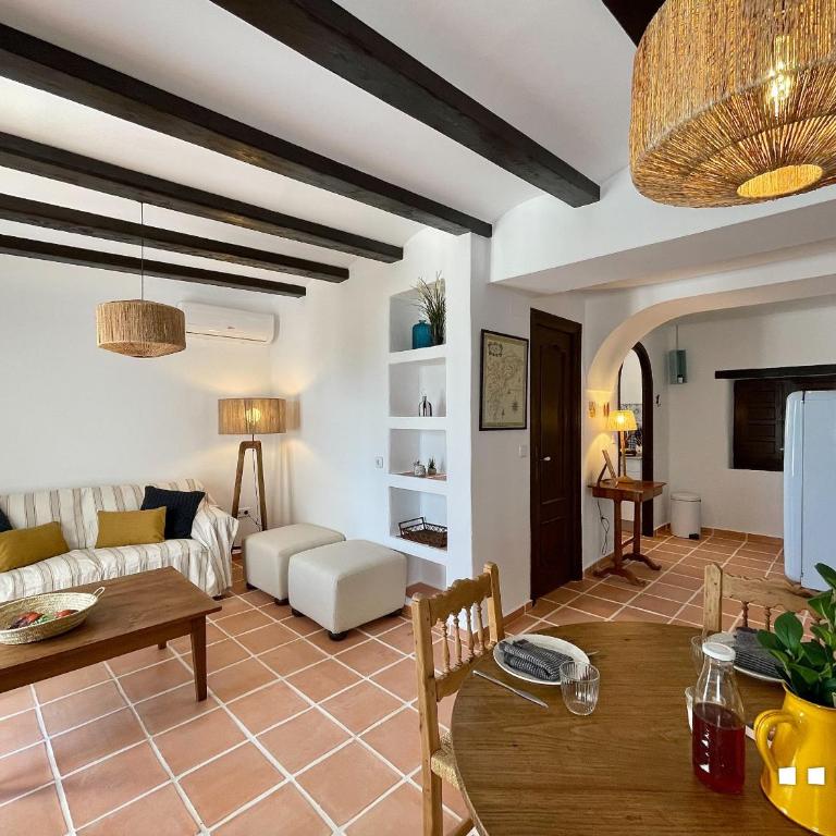 VH Costablanca - APARTAMENTO DEL PUERTO - Two-Bedroom Apartment with Sea View - 1