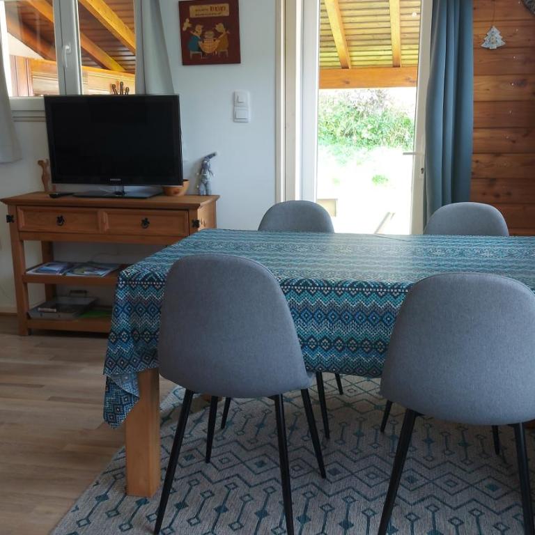 La petite maison Gîte 2 étoiles - Two-Bedroom House - 5