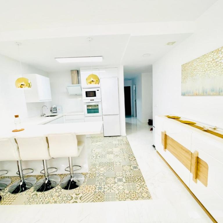 Jardines de Adnania en Marina del Este con vistas al mar - Two-Bedroom Apartment - 3