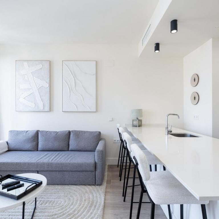 Granada Luxury Apartments - One-Bedroom Apartment - 18