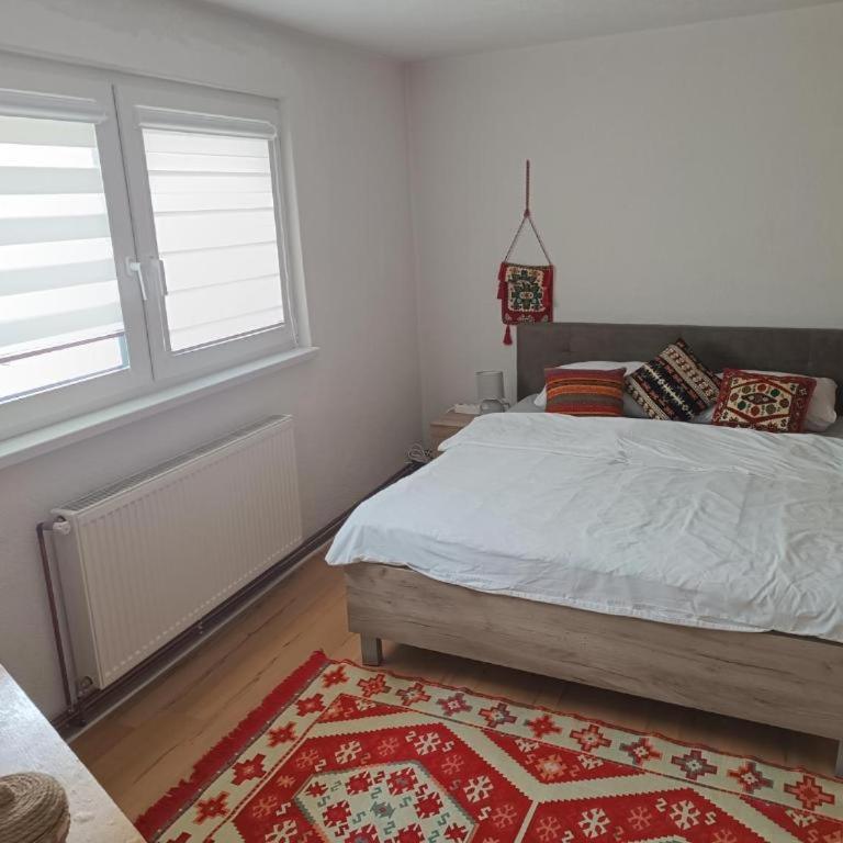 Apartman Hill - Two-Bedroom Apartment - 9