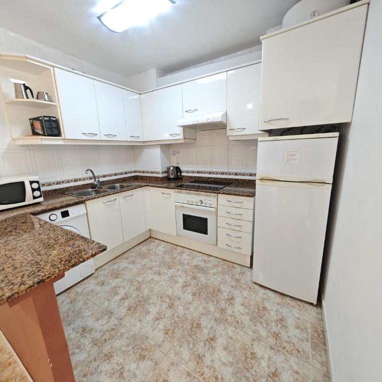 LITORAL COSTA DORADA - LIVING PARK Only families - Apartamento de 2 dormitorios - 19
