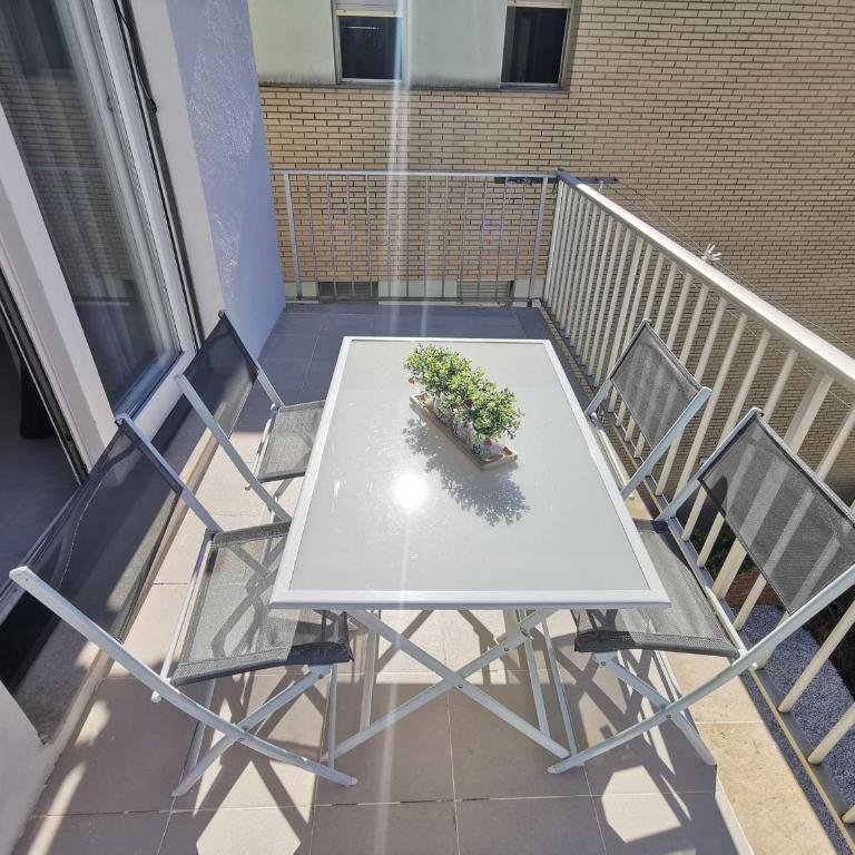 Apartamento acogedor a 400m de la playa en Llançà, con terraza y baño hidromasaje - ES-89-135 - Apartment - 8