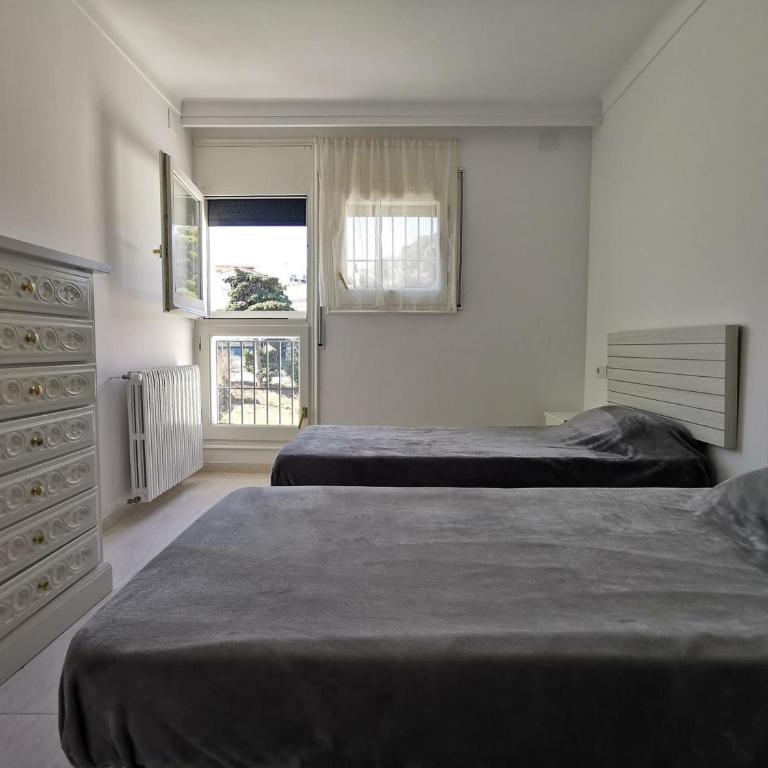 Apartamento acogedor a 400m de la playa en Llançà, con terraza y baño hidromasaje - ES-89-135 - Apartment - 13
