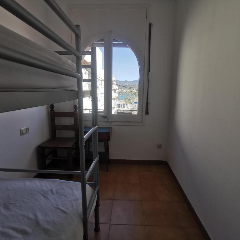 Casa espaciosa de 10 pers. con terraza, cerca de la playa y área de entretenimiento en Llançà - ES-89-138 - Vacation Home - 20