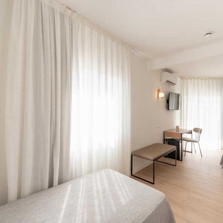 Hotel RH Sol - Habitación Triple con terraza (2 adultos + 1 niño) - 1