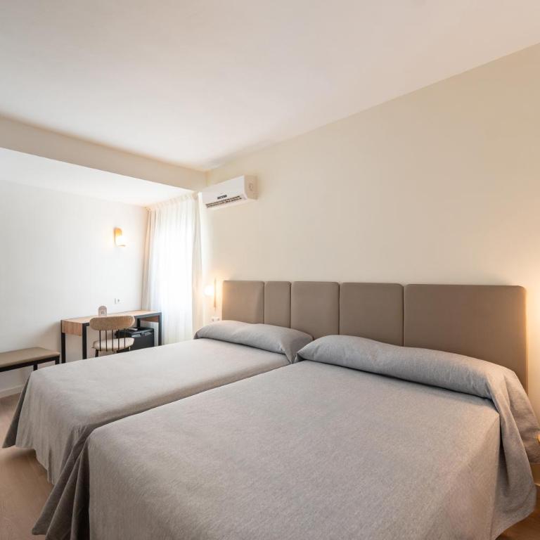 Hotel RH Sol - Habitación Doble Superior (2 adultos + 2 niños) - 2