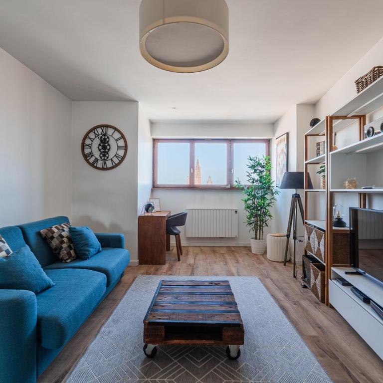 Panorama Cathédrale - Appt lumineux avec parking privé - Appartamento con 1 Camera da Letto - 1