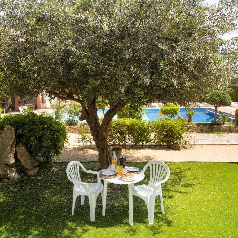 RVApartaments Escala Brava - Apartamento de 2 dormitorios con vistas al jardín - 1
