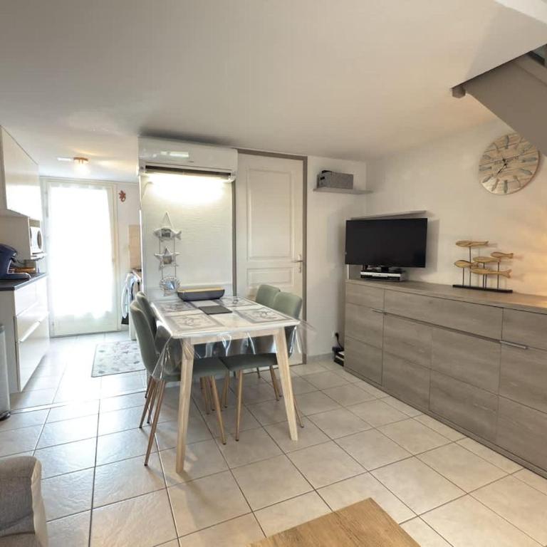 Petite maison avec jardin & piscine partagee - Maison de Vacances - 2
