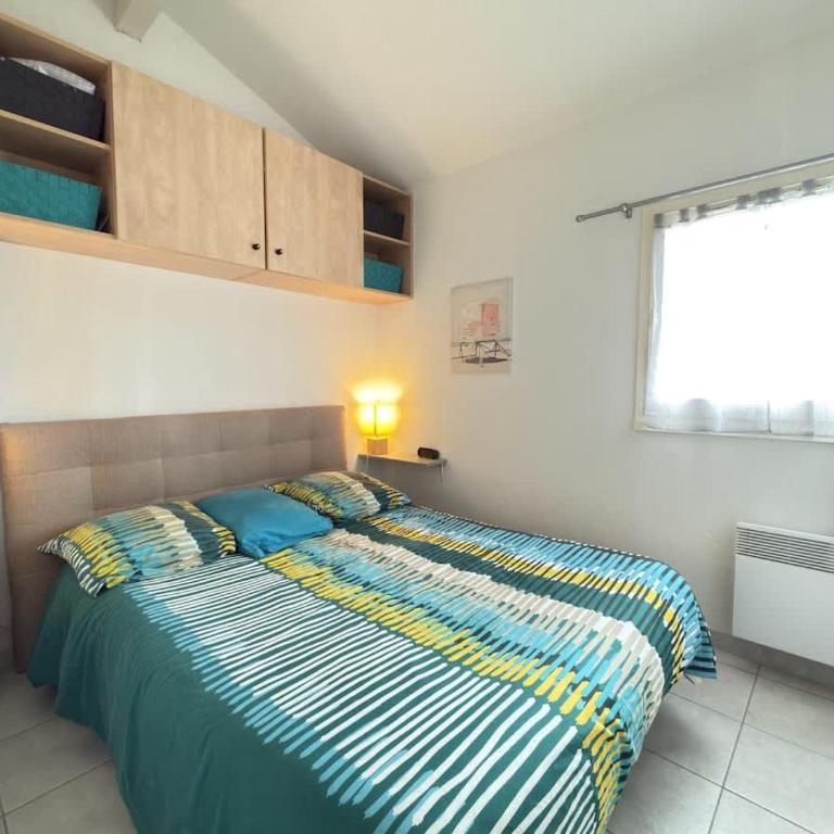 Petite maison avec jardin & piscine partagee - Maison de Vacances - 8